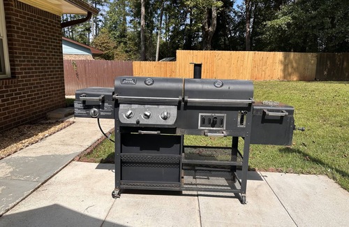 Newnan House | This cozy 3-bedroom home is located near Historic Downtown Newnan.