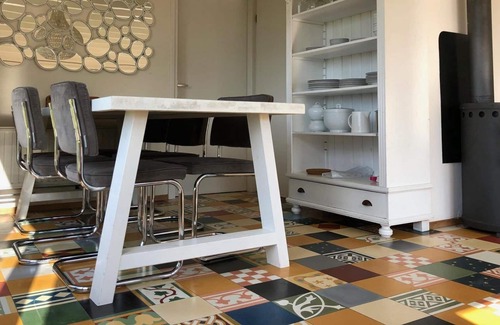 Egmond aan den Hoef House | This detached, two-storey and modern holiday home offers a wonderful relaxation atmosphere! It has a sun terrace and is fully equipped.