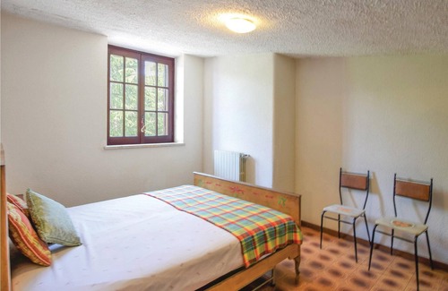 Corigliano-Rossano House | This detached vacation home is located 5 km from Corigliano in the province of Cosenza and is surrou