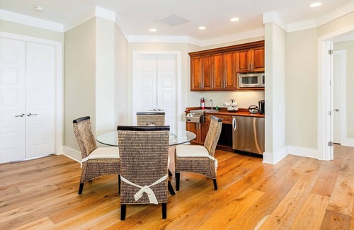 Marco Island House | This expansive home has seven bedrooms and five bathrooms. It is perfect for.