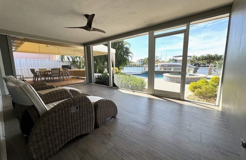 Lauderdale-by-the-Sea House | This house is a 3 bedroom(s), 2 bathrooms, located in Lauderdale-by-the-Sea, FL.