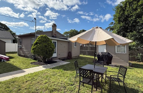 Warwick House | This house is a 1 bedroom(s), 1 bathrooms, located in Warwick, RI.