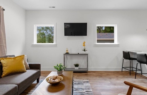 Lookout Valley Neighborhood Association House | This house is a 3 bedroom(s), 2 bathrooms, located in Chattanooga, TN.