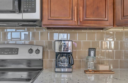 Urbandale Nations House | This house is a 3 bedroom(s), 2 bathrooms, located in Nashville, TN.