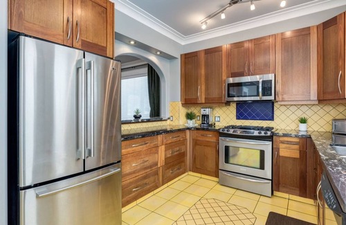 Bridgeland House | This house is a 3 bedroom(s), 2.5 bathrooms, located in Calgary, AB.