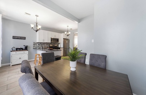 Constable Hook House | This house is a 3 bedroom(s), 1 bathrooms, located in Bayonne, NJ.