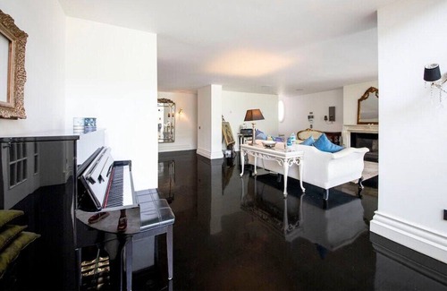 Bodrum City Center House | This house is a 3 bedroom(s), 3.5 bathrooms, located in Bodrum, Muğla.