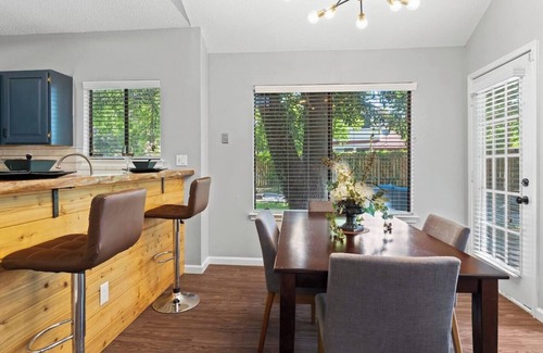 Wells Branch House | This house is a 3 bedroom(s), 2 bathrooms, located in Austin, TX.