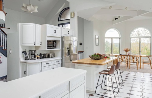 Taghkanic House | This house is a 4 bedroom(s), 4 bathrooms, located in craryville, NY.