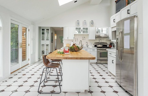 Taghkanic House | This house is a 4 bedroom(s), 4 bathrooms, located in craryville, NY.