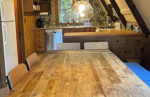 Jamaica House | This house is a 4 bedroom(s), 2.5 bathrooms, located in Jamaica, VT.