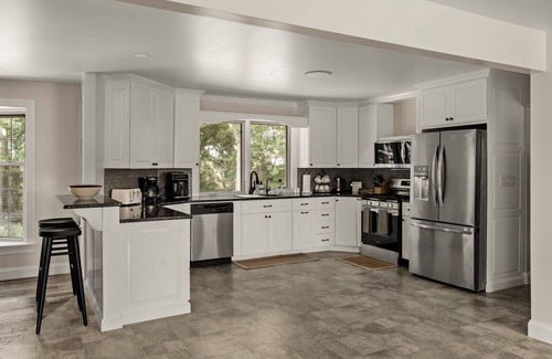 New Holland House | This house is a 5 bedroom(s), 3 bathrooms, located in New Holland, PA.