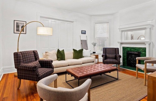 Northside District House | This house is a 5 bedroom(s), 3 bathrooms, located in Lexington, KY.