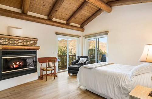 Malibu House | This House Is Located In Malibu ~ 2 Miles From The Pacific Ocean