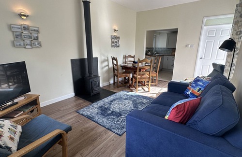 Pendine House | This immaculately presented bungalow makes the perfect holiday home couples or small families