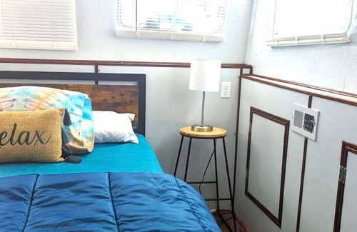 Fort Pierce Boat Rental | This is a one of a kind adventure! Historic, restored Thompson Trawler Yacht!