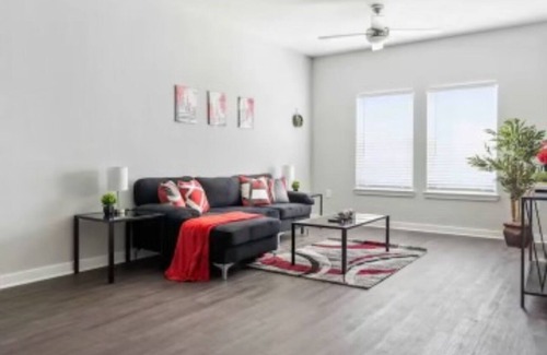 Doctors Inlet Apartment | This is a stylish apt1/bedroom pool/workout , free WiFi , many Great amenities
