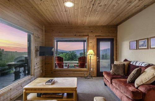 Compton House | This is the ultimate in private escape