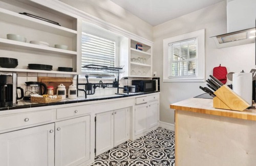 Monticello House | This is Your Home Away From Home! Warm & Comfy 2BD