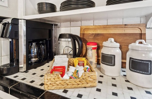 Monticello House | This is Your Home Away From Home! Warm & Comfy 2BD