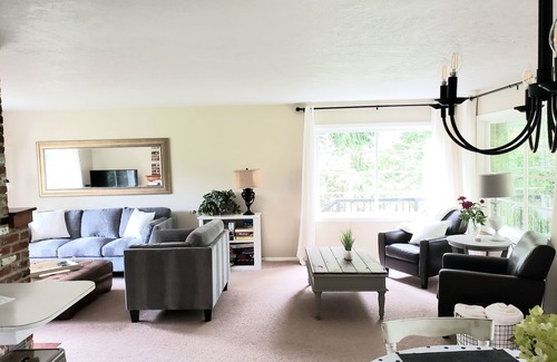 Stafford - Tualatin Valley House | This Lake Oswego Cottage has stunning views of the Tualatin River!