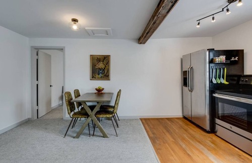 Nashville Apartment | This loft is a 1 bedroom(s), 1 bathrooms, located in Nashville, TN.