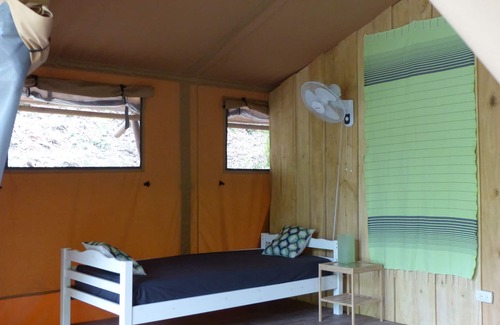 Samara Cabin | This natural lodge is a 6-minute walk from the beach. Situated in Sámara Costa R