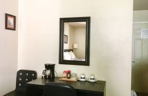 Englewood Apartment | This private, quiet studio is very comfortable, perfect for two people.