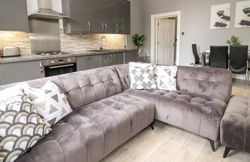 Wakefield Apartment | This serviced apartment is a 1 bedroom(s), 1 bathrooms, located in West Yorkshire, England.