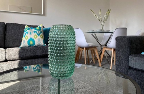 Blantyre Apartment | This serviced apartment is a 2 bedroom(s), 1 bathrooms, located in Blantyre, Scotland.