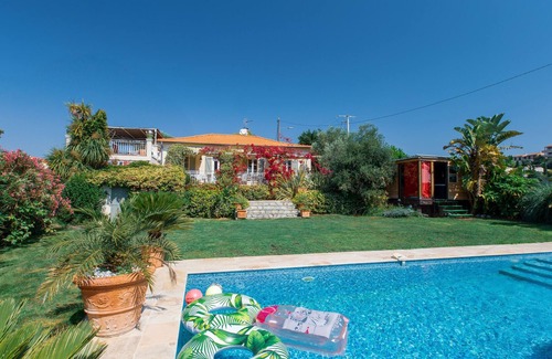 Ventabrun Villa | This splendid mas dating from the beg of the century SEA VIEW - POOL - WHIRLPOOL