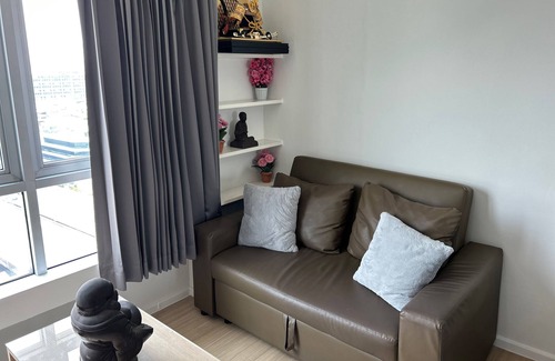 Rong Muang Condo | This Tanner share is one of many affordable Tanner properties in the world