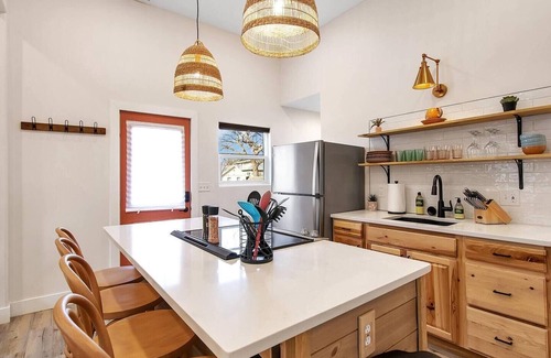 Wichita House | This townhouse is a 1 bedroom(s), 1 bathrooms, located in Wichita, KS.