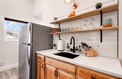 Wichita House | This townhouse is a 1 bedroom(s), 1 bathrooms, located in Wichita, KS.