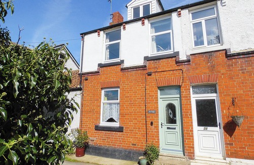 Hinderwell Cottage | This well-equipped cottage is perfect for a family or group holiday.
