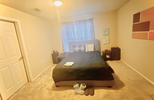 Woodstock Apartment | This’s a two bedroom, two bath. You have your private room and bath. I live here