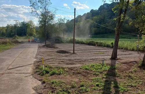 West Columbia RV Rental | Thomas Fork Campground Shank 1, 30/50 Amp, water.n