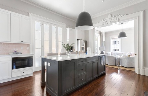 Charleston Historic District Apartment | Thomas Waring House Suite A | History Made Here