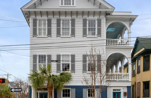 Charleston Historic District Apartment | Thomas Waring House Suite A | History Made Here