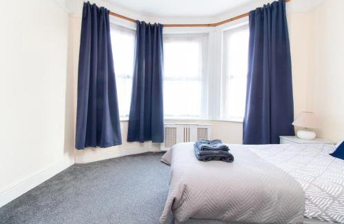 Shirley House | Thornbury Guest House Room 4