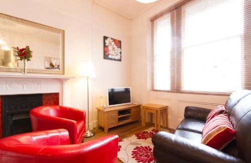 Eastbourne Seafront Apartment | Thorne Lodge