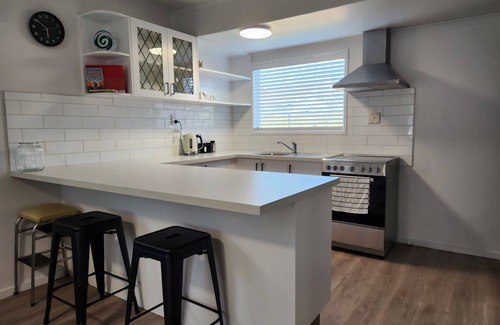 Taradale House | Three 64 - Close to shops, park and cafe's