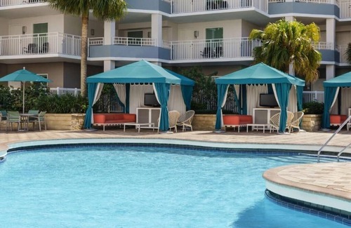 Florida Central Atlantic Coast Hotel | Three All-in-One Orlando Suites Perfect for Both Relaxation + Busy Park Visits
