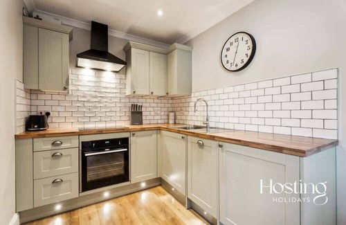 Henley-on-Thames Apartment | Three at Swiss Farm - Sage, Rosemary & Thyme