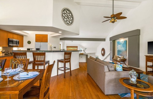Kaiulani House | Three bed three bath luxurious townhome in gated Princeville community