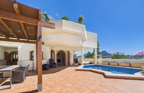 El Beal Apartment | Three-Bedroom El Coto Penthouse with Private Pool
