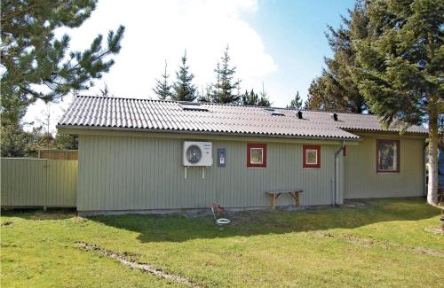 Romo House | Three-Bedroom Holiday Home With A Fireplace In Rømø
