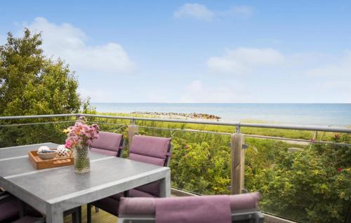 Tørresø House | Three-Bedroom Holiday Home In Otterup