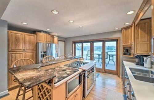 Rockford House | Three bedroom on River. Sits on the Rock River w/gorgeous views.