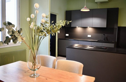 Bergerac House | Three-bedroom shop in the center of Bergerac